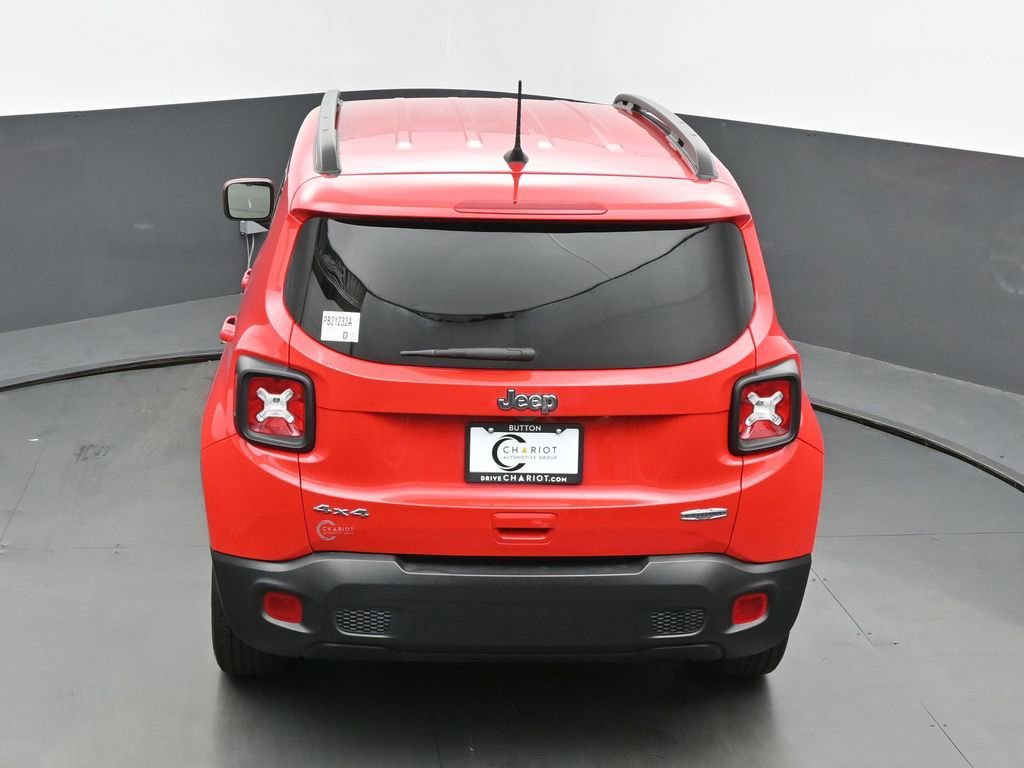 Used 2020 Jeep Renegade Latitude w/ Cold Weather Group AWD/4WD image 39
