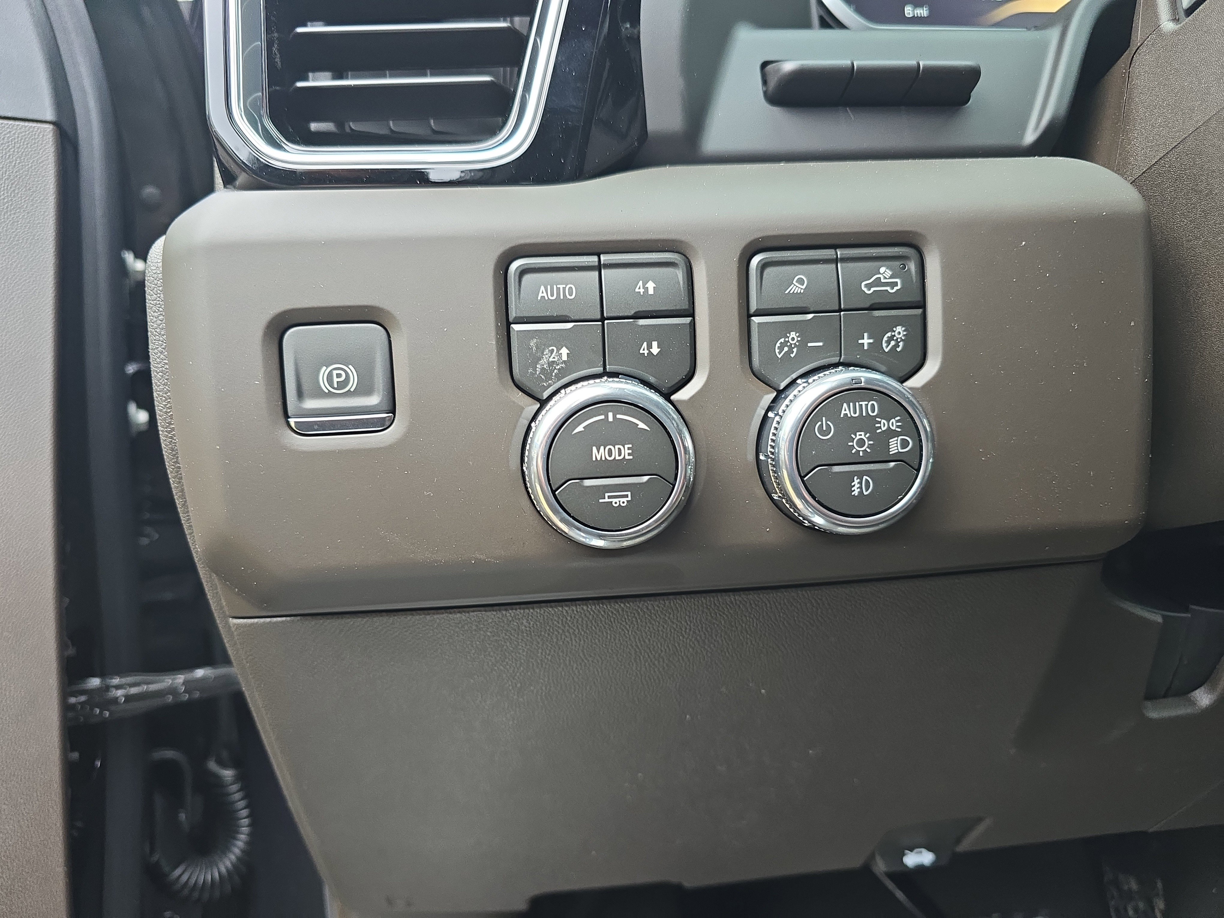 New 2026 GMC Sierra 3500 Denali w/ Denali Reserve Package image 21