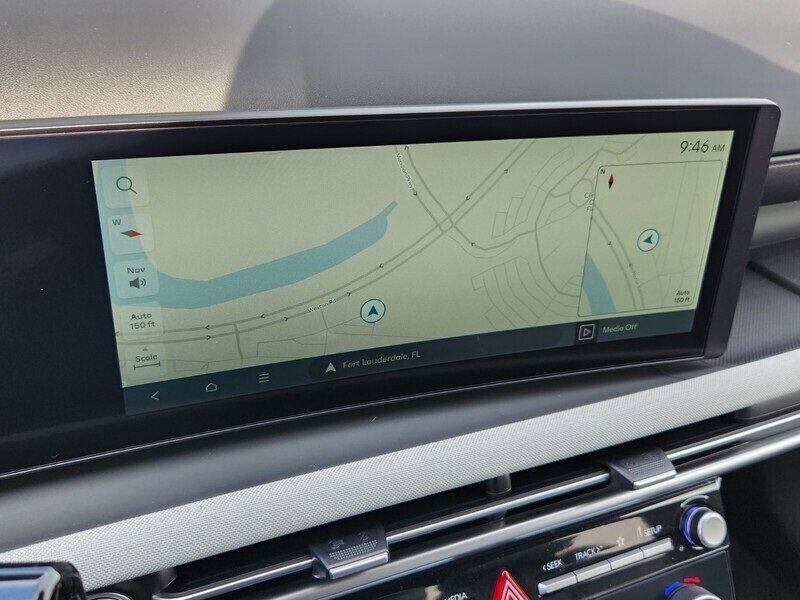 New 2025 Hyundai Santa Cruz Limited image 10