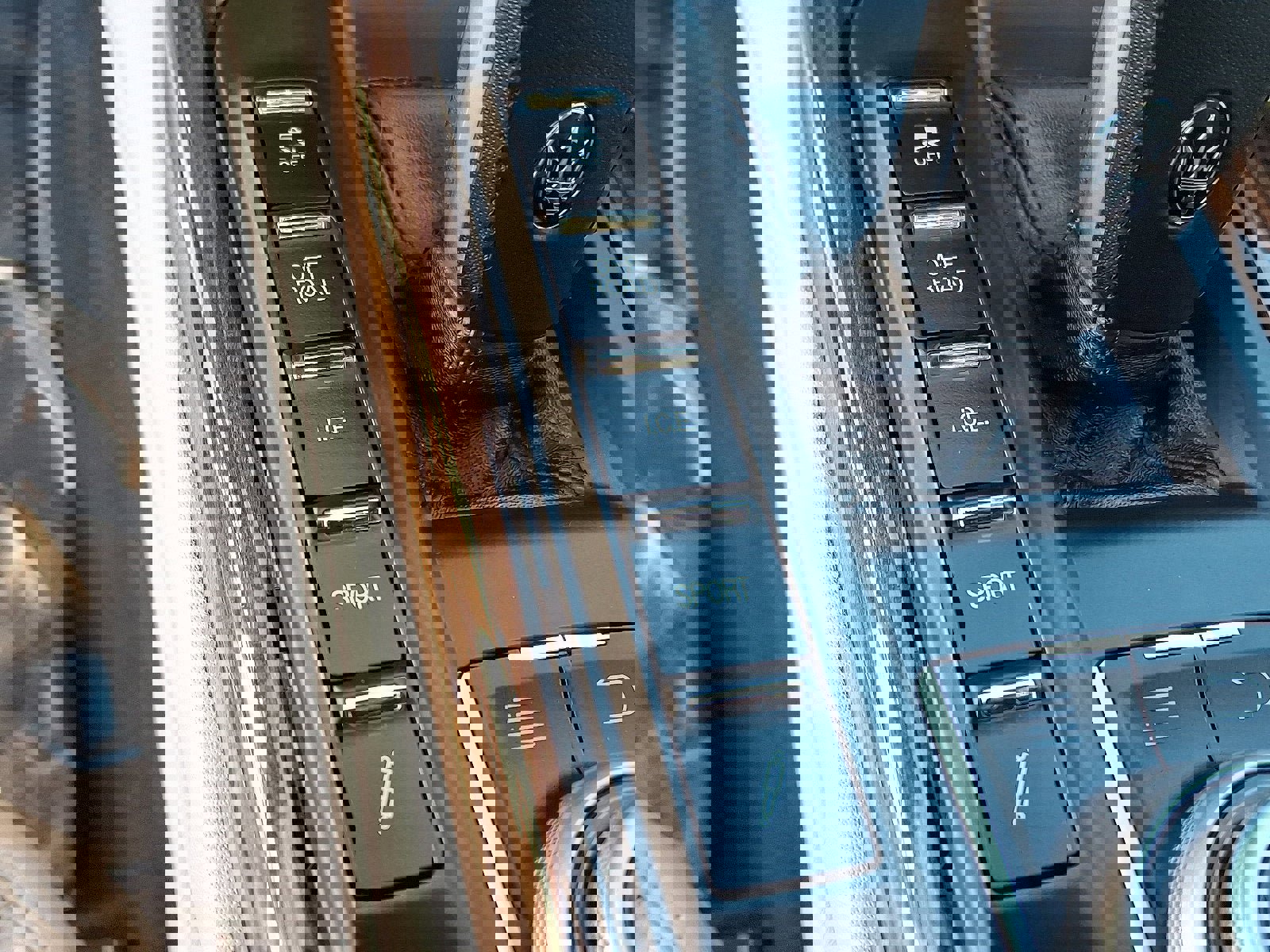 Used 2020 Maserati Levante S GranLusso image 25