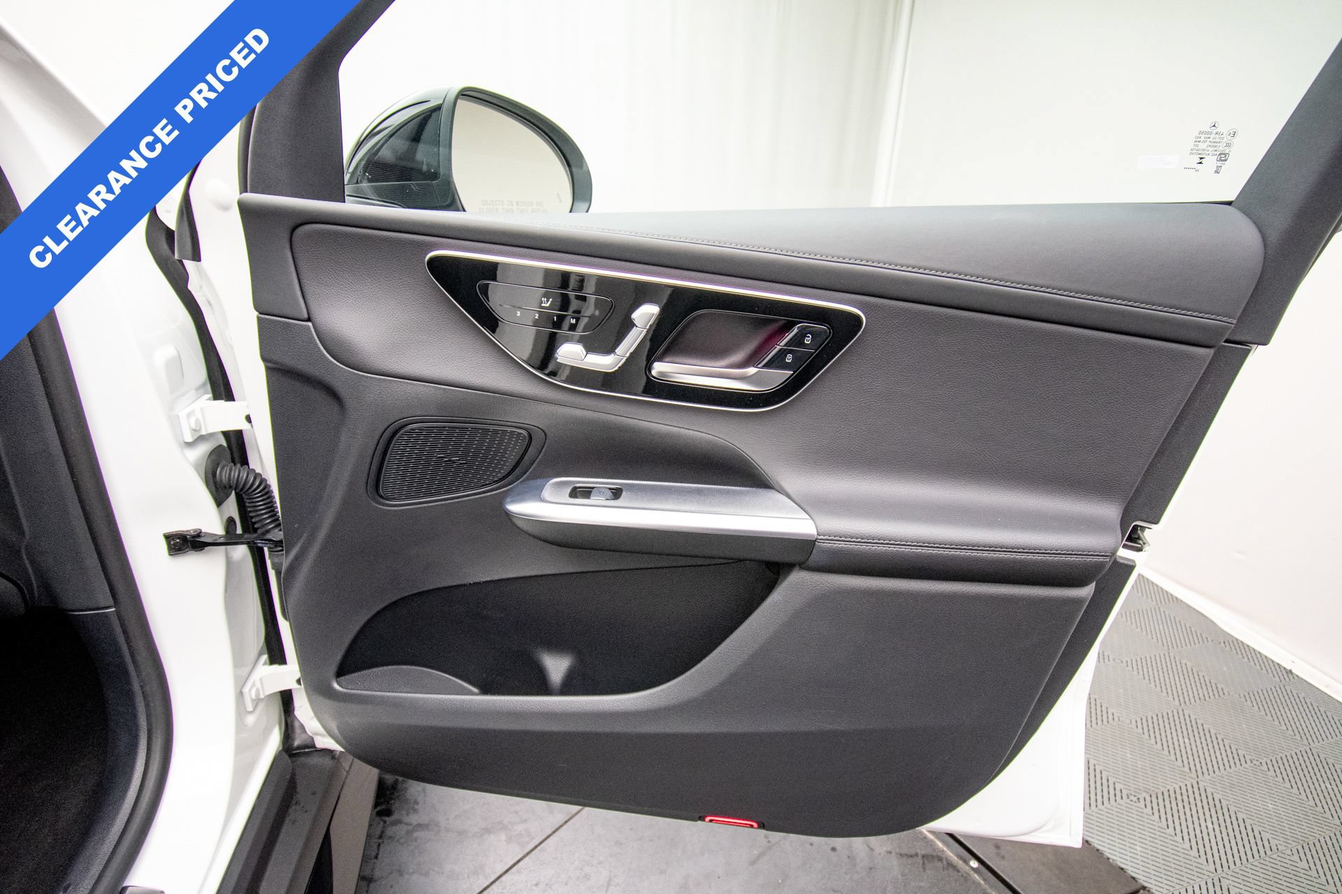 Used 2025 Mercedes-Benz GLC 43 AMG 4MATIC image 35