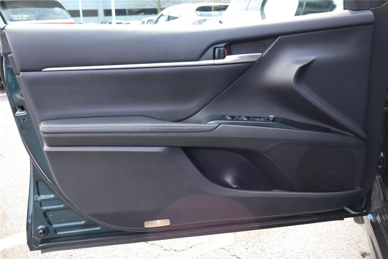 Used 2019 Toyota Camry XSE image 13