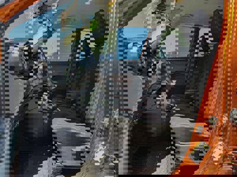 Used 2020 Nissan Kicks SR image 3