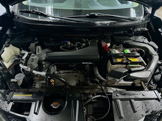 Used 2016 Nissan Rogue SL w/ SL Premium Package image 32