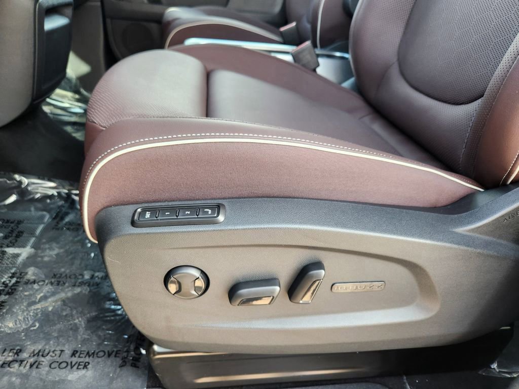 New 2025 Volkswagen ID. Buzz Pro S image 8