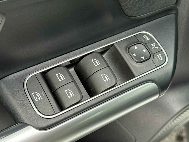 Used 2025 Mercedes-Benz GLA 250 GLA 250 4D Sport Utility 4MATI image 14