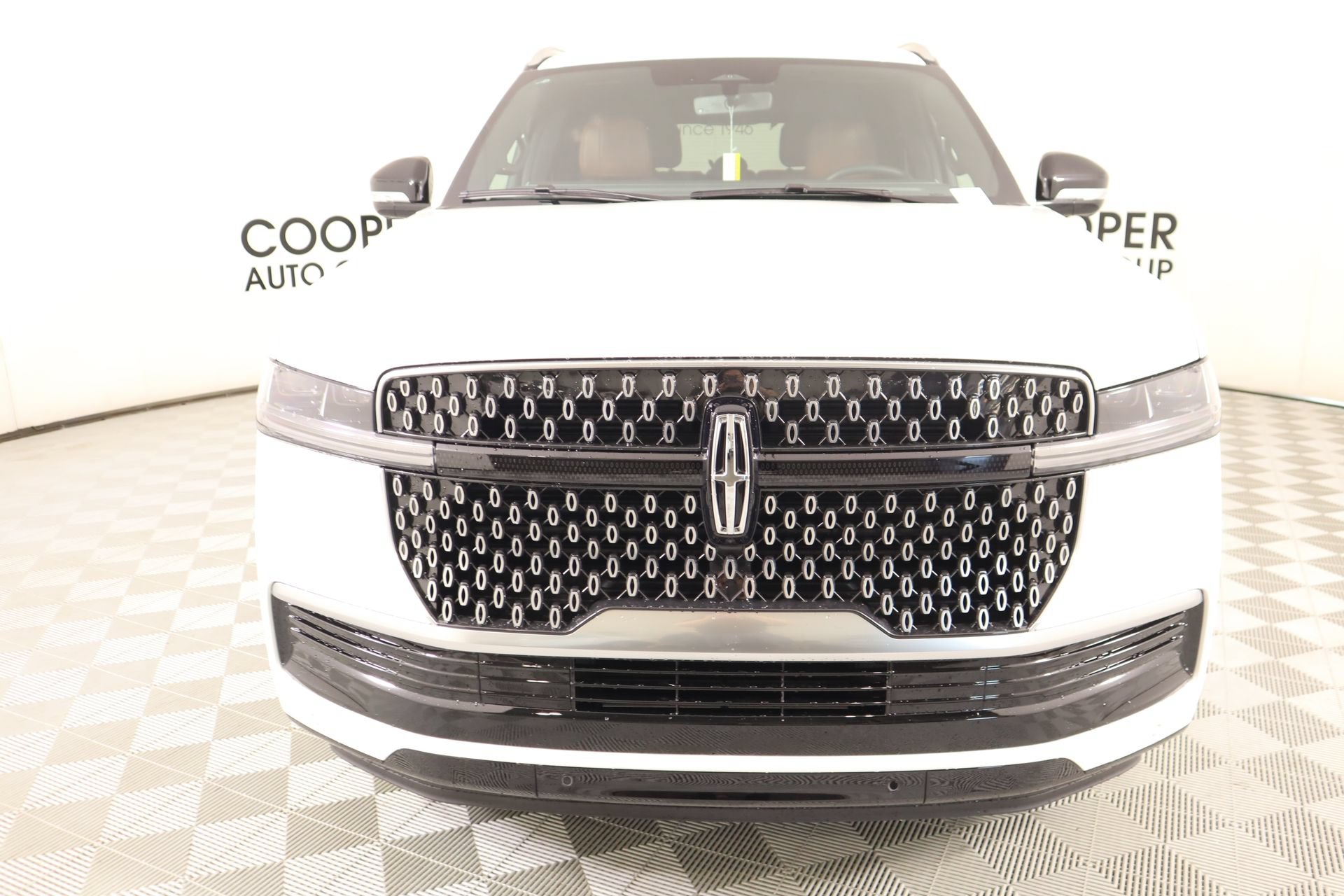 New 2026 Lincoln Navigator Reserve AWD/4WD image 9