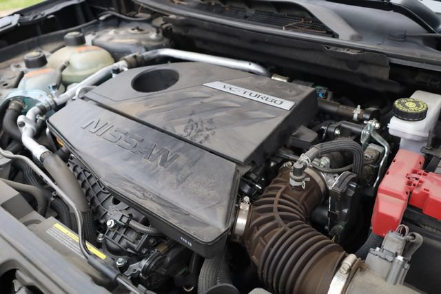 Certified 2025 Nissan Rogue SV FWD image 11