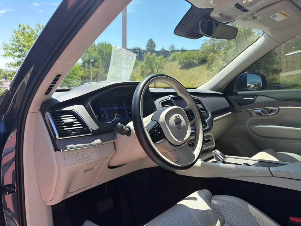 Used 2023 Volvo XC90 T8 Ultimate w/ Lounge Package AWD/4WD image 14