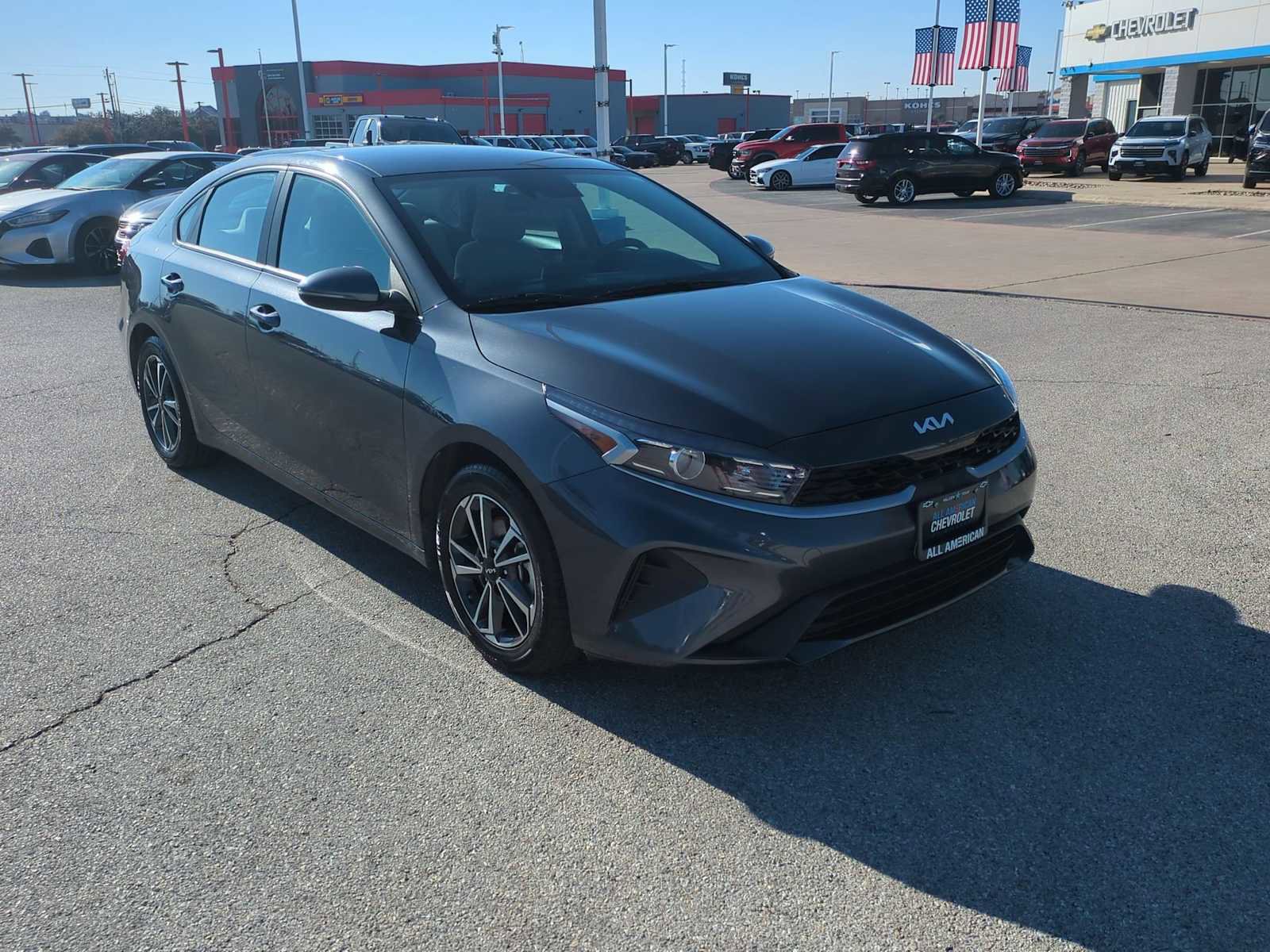 Used 2023 Kia Forte LXS w/ LXS Technology Package image 2