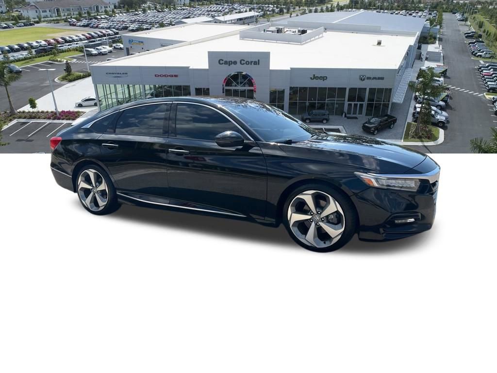 Used 2018 Honda Accord Touring image 9