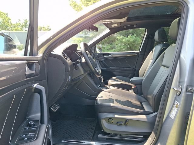 Certified 2024 Volkswagen Tiguan SE R-Line AWD/4WD image 13