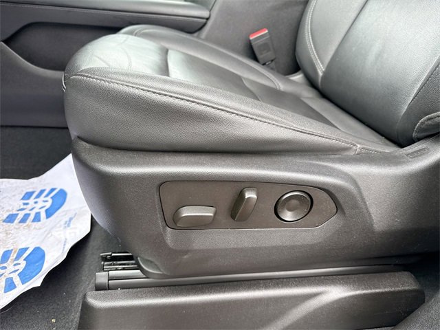 Used 2022 Chevrolet Tahoe Z71 w/ Luxury Package image 12