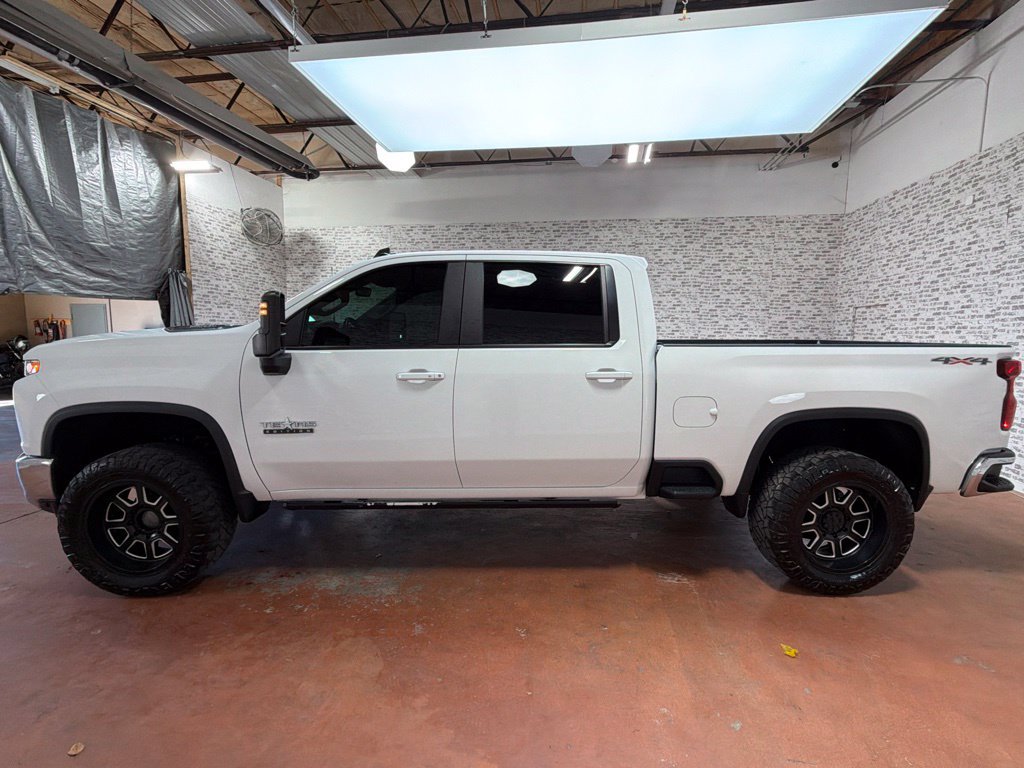 Used 2021 Chevrolet Silverado 2500 LT w/ Texas Edition AWD/4WD image 4