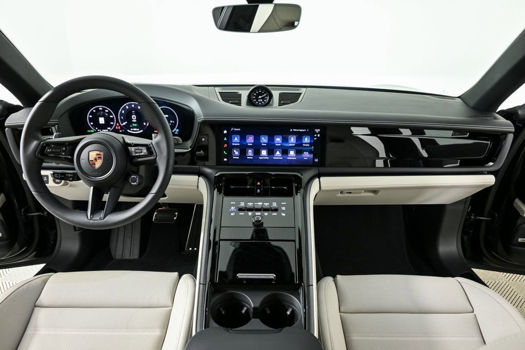 New 2026 Porsche Panamera 4 E-Hybrid image 20