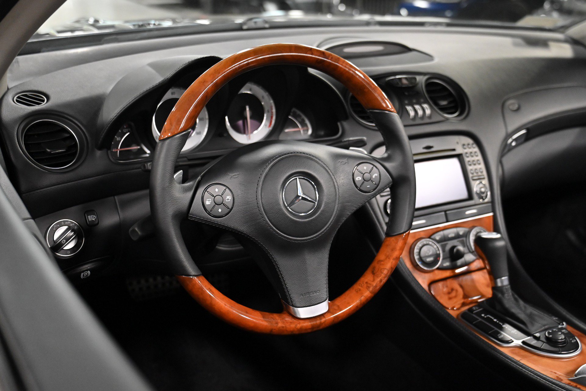 Used 2009 Mercedes-Benz SL 550 image 55