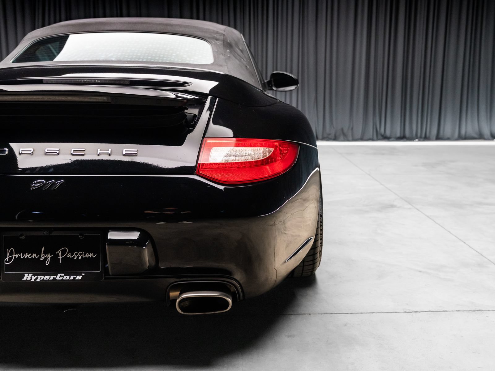 Used 2009 Porsche 911 Cabriolet image 41