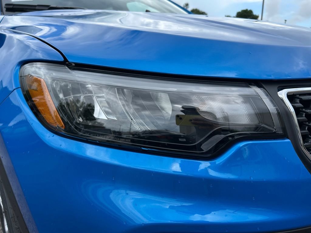 New 2025 Jeep Compass Latitude image 21