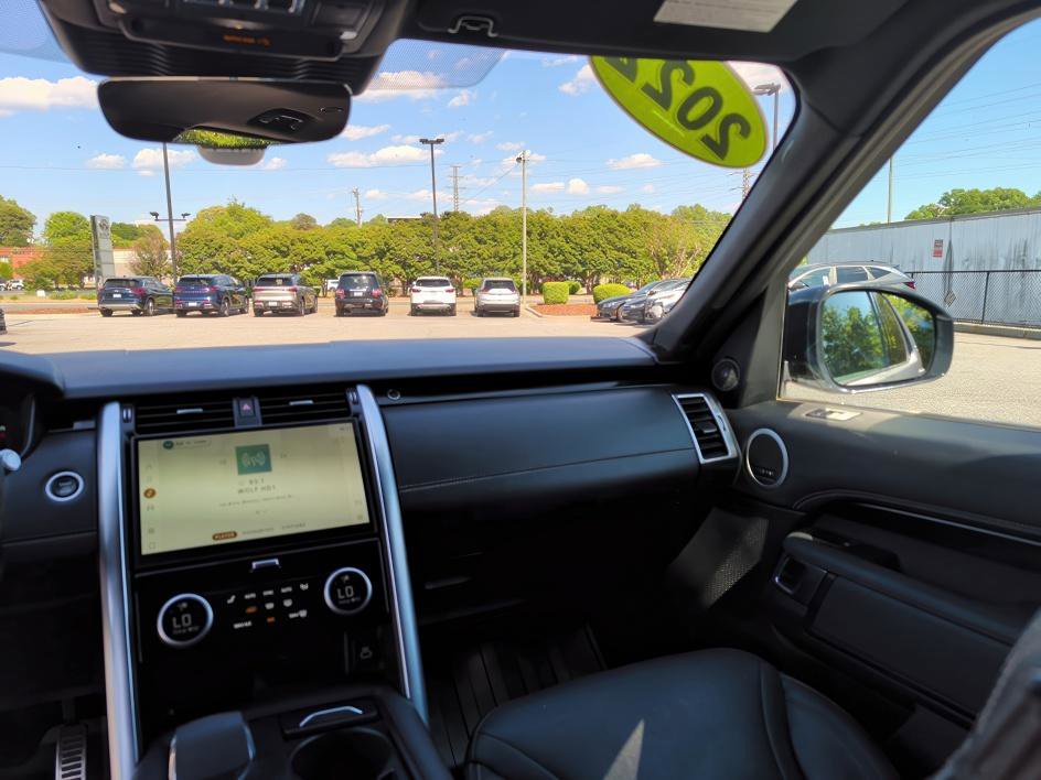 Used 2022 Land Rover Discovery S R-Dynamic AWD/4WD image 10