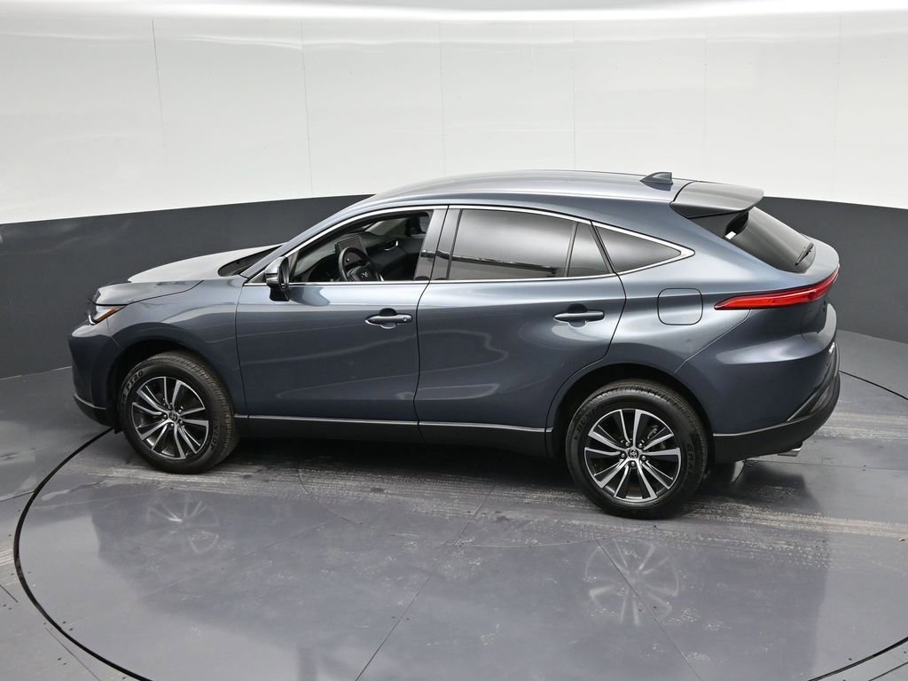 Used 2023 Toyota Venza LE image 32