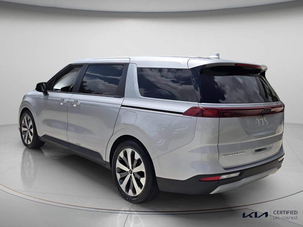 Certified 2022 Kia Carnival LX FWD image 8