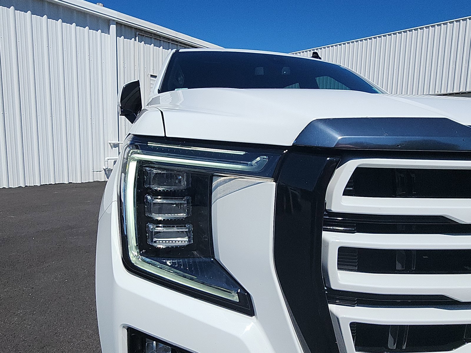 Used 2021 GMC Yukon AT4 w/ Rear Media and Nav Package AWD/4WD image 12