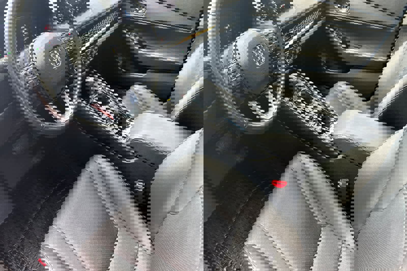 Used 2023 Honda Accord Touring image 11