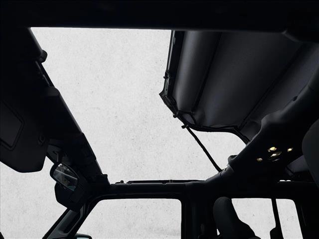 Used 2023 Jeep Gladiator Willys image 20
