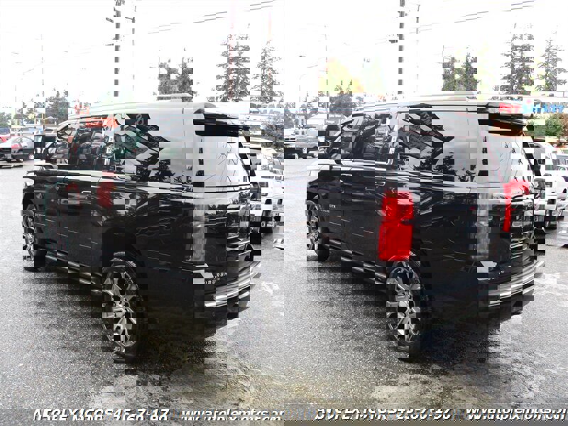 Used 2018 Chevrolet Suburban Premier image 6