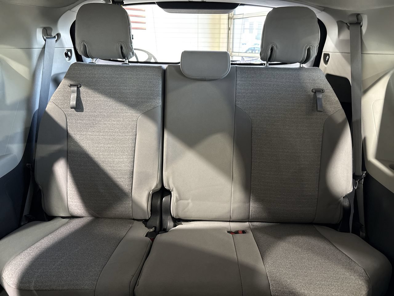 Certified 2021 Toyota Sienna LE FWD image 23