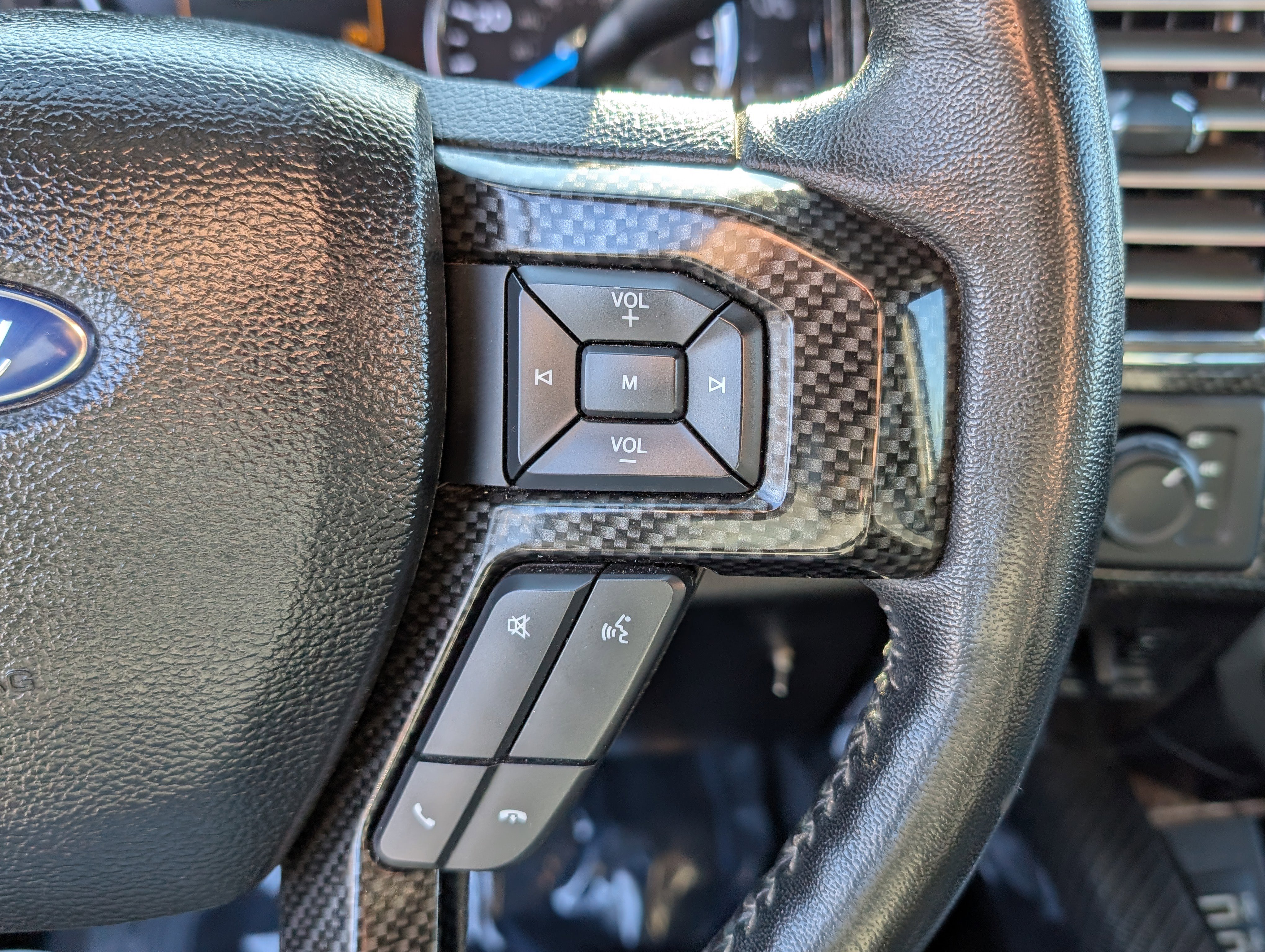 Used 2017 Ford F250 Lariat w/ Lariat Ultimate Package image 23