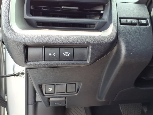 Certified 2025 Toyota Prius LE FWD image 16