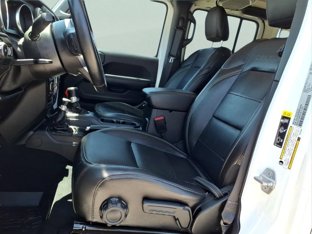Used 2021 Jeep Wrangler Unlimited Sahara AWD/4WD image 15