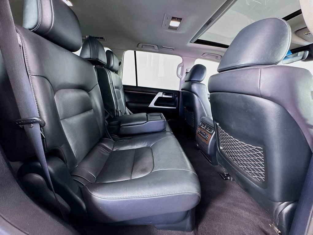 Used 2019 Toyota Land Cruiser image 32