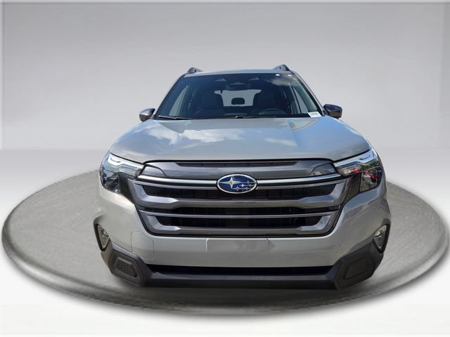 Used 2025 Subaru Forester Premium AWD/4WD image 10