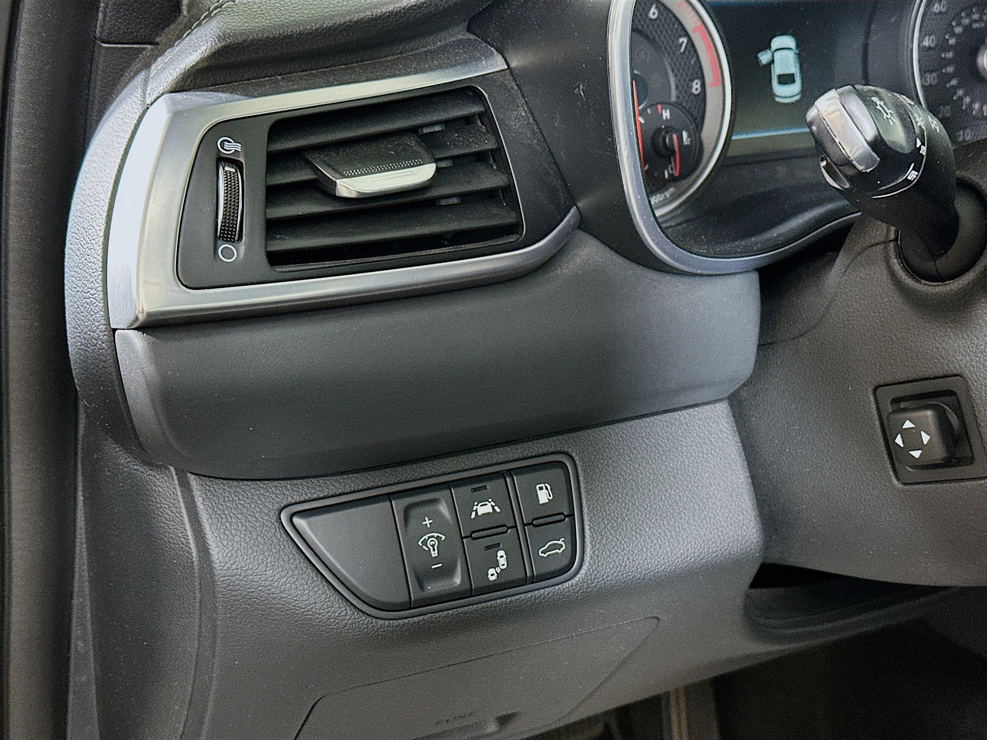 Used 2019 Genesis G70 2.0T Advanced w/ Elite Package image 10