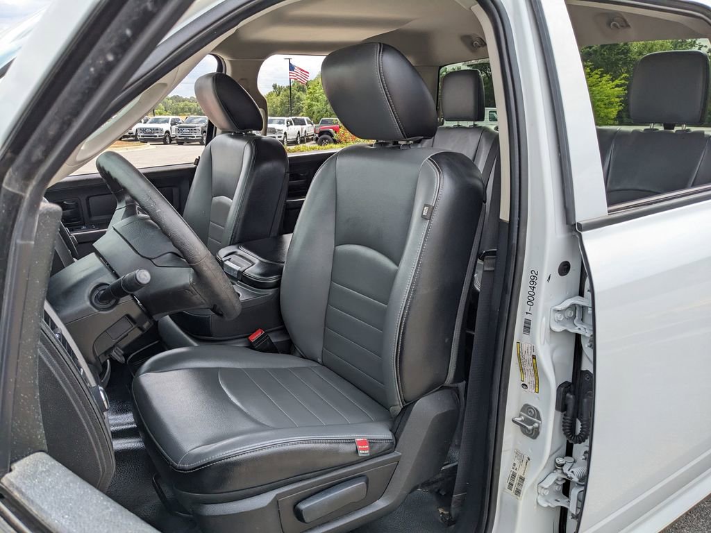 Used 2022 RAM 1500 Tradesman w/ Chrome Appearance Group AWD/4WD image 23