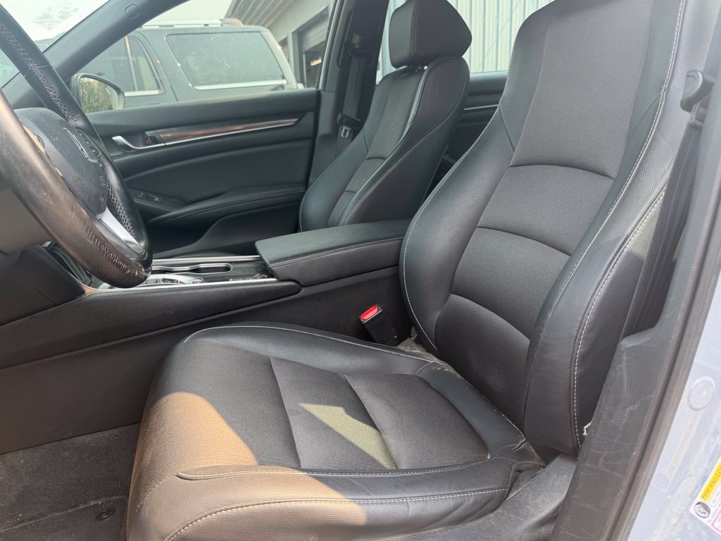 Used 2021 Honda Accord Sport image 9