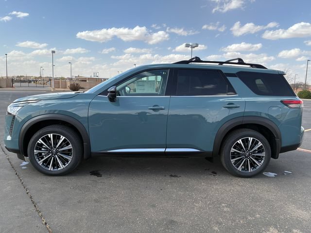New 2026 Nissan Pathfinder Platinum AWD/4WD image 3