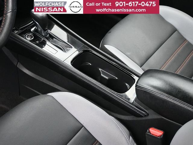 Used 2024 Nissan Kicks SR w/ SR Premium Package image 18