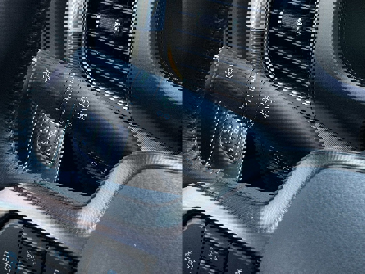 Used 2024 Ford F150 Platinum w/ Equipment Group 702A High image 38