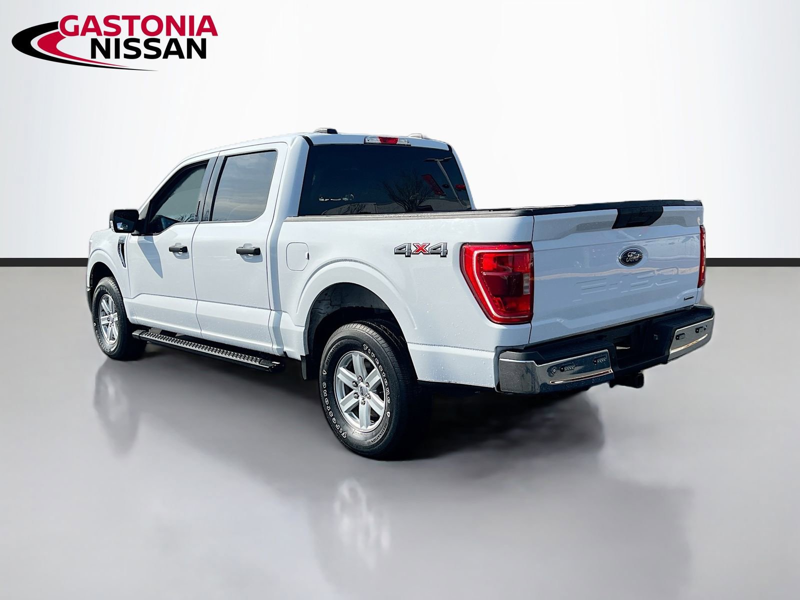 Used 2021 Ford F150 XLT w/ Equipment Group 301A Mid image 6