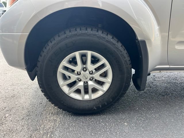 Used 2019 Nissan Frontier SV AWD/4WD image 5
