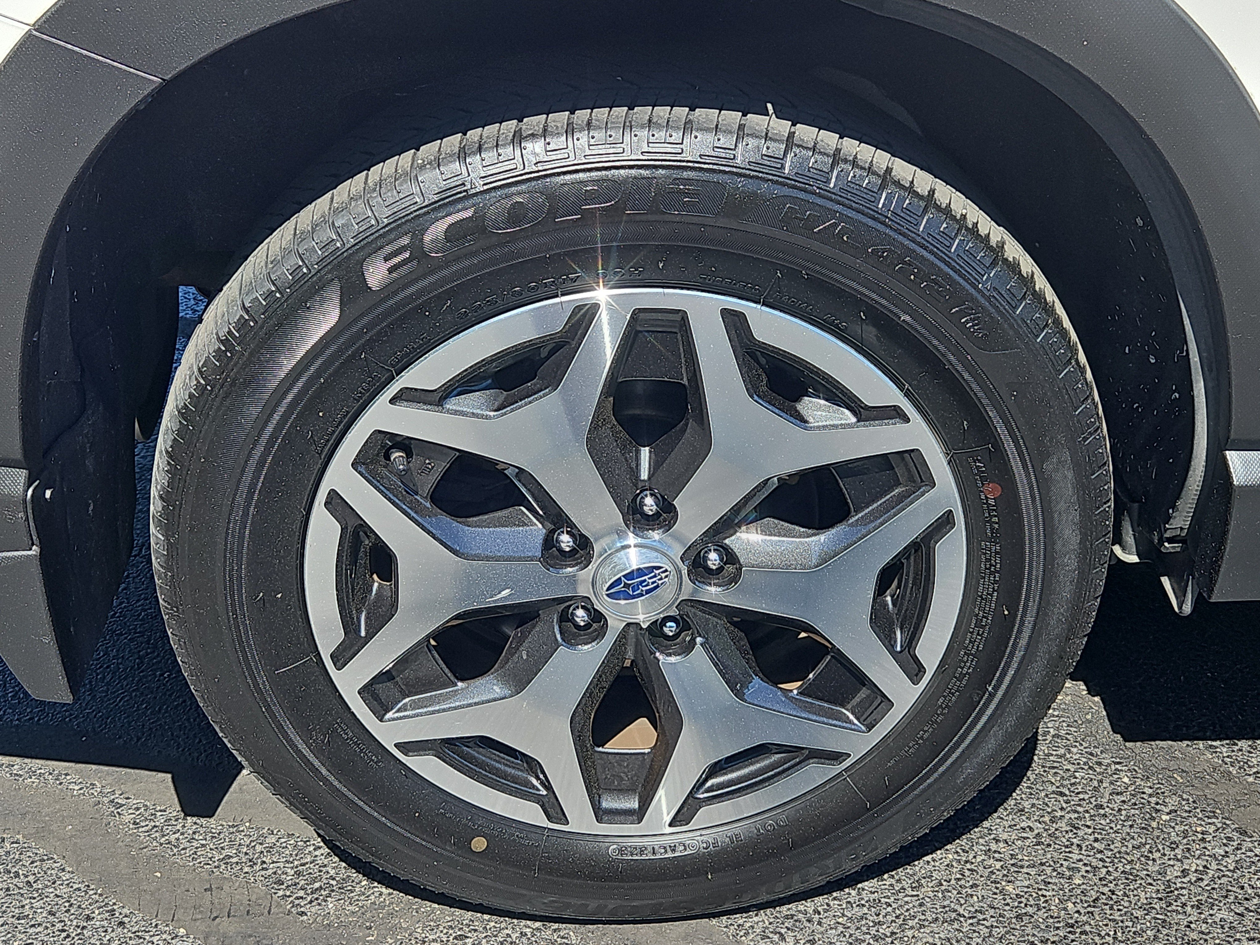Certified 2023 Subaru Forester Premium AWD/4WD image 27