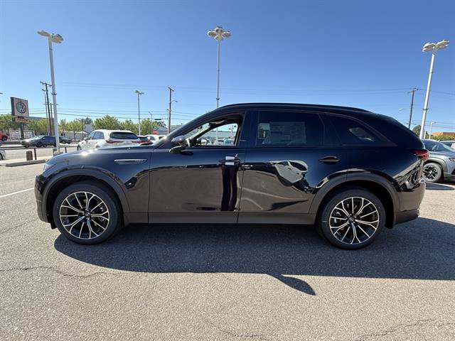 New 2025 MAZDA CX-70 Plug-In Hybrid w/ Premium Plus AWD/4WD image 8
