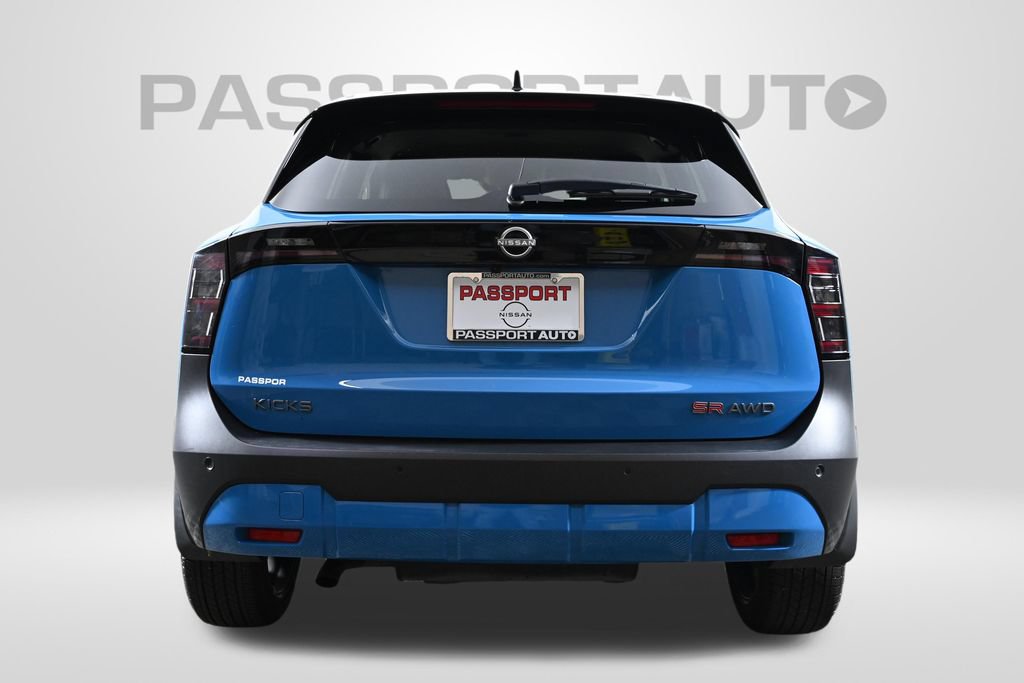 Certified 2025 Nissan Kicks SR AWD/4WD image 9