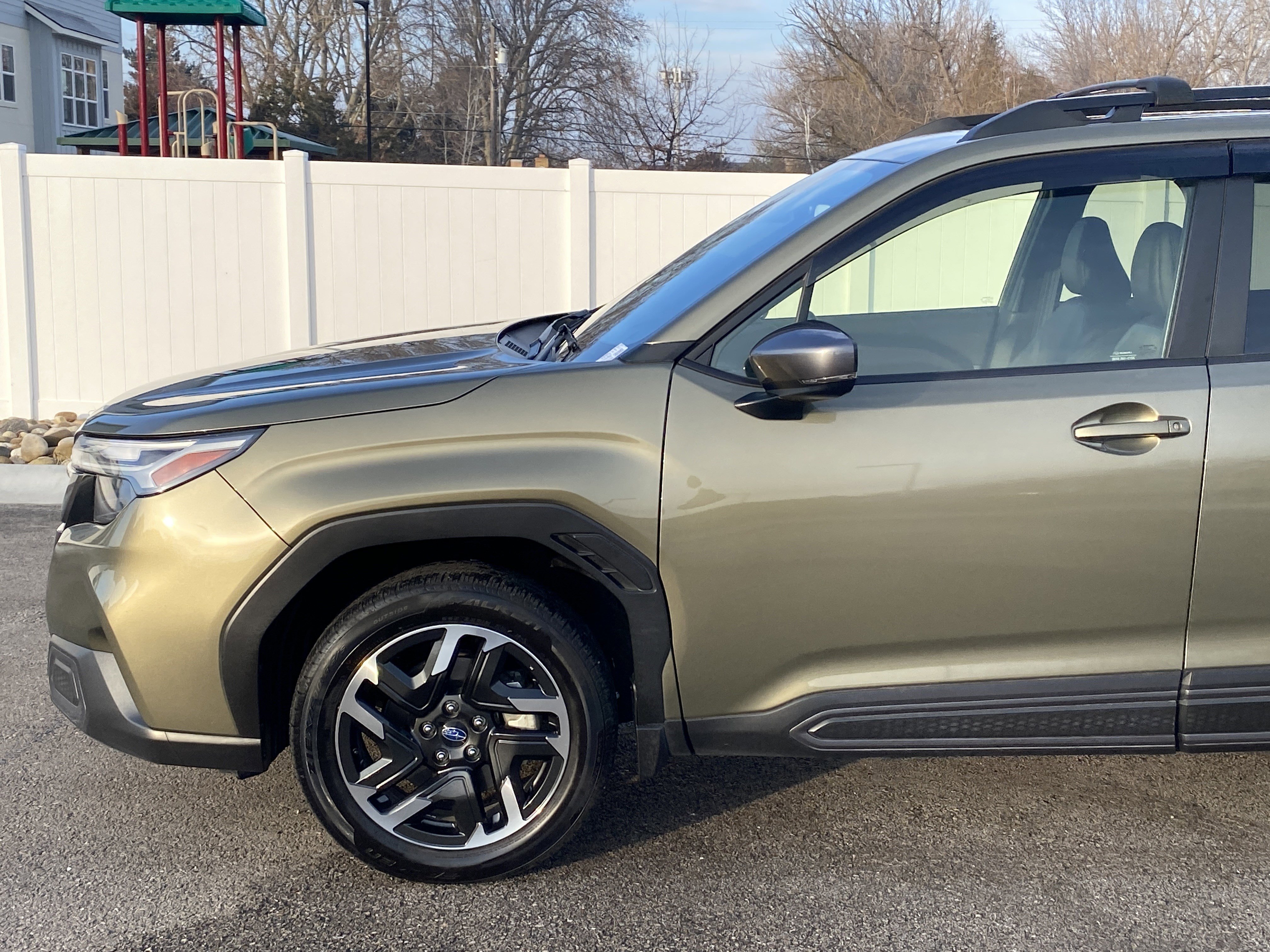 Used 2025 Subaru Forester Limited image 2