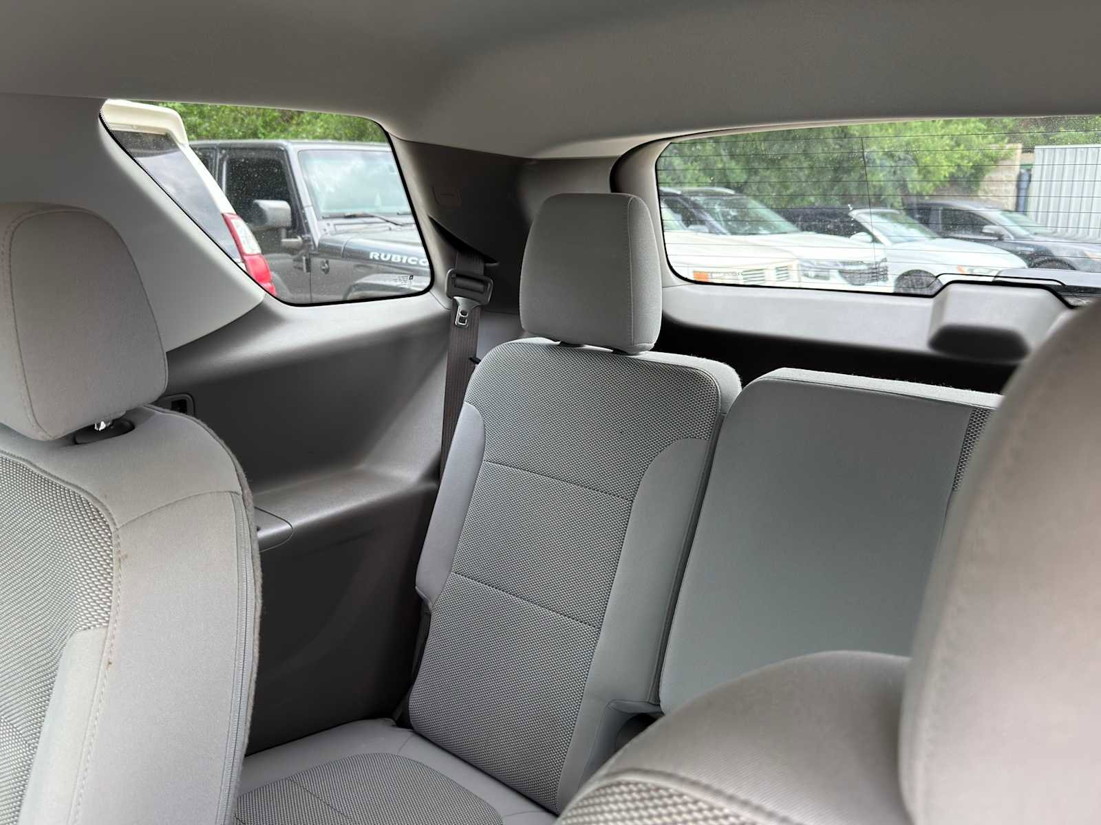 Used 2019 Chevrolet Traverse LT FWD image 25