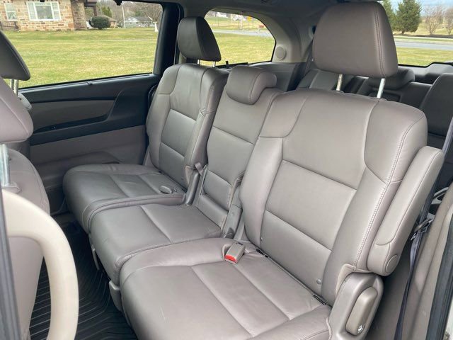 Used 2014 Honda Odyssey Touring Elite image 23