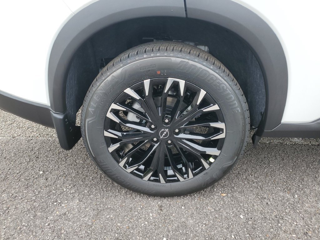 New 2026 Nissan Rogue Dark Armor AWD/4WD image 5